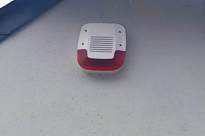 Nous installation des systèmes d'alarme fiables pour protéger votre domicile et votre entreprise.